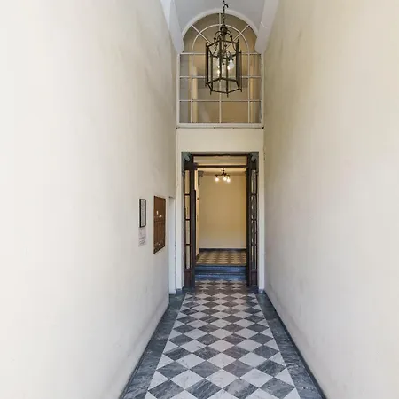 San Lorenzo Boutique Florence
