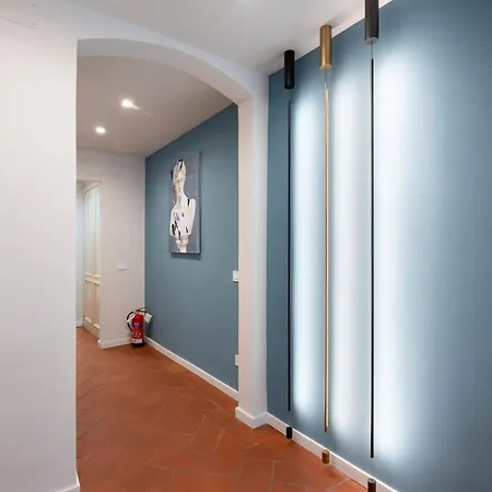 Keys Of Italy - Vigna 8 Blu- Newly Renovated Elegant 2 Bedr - Great Location In Apartment *
