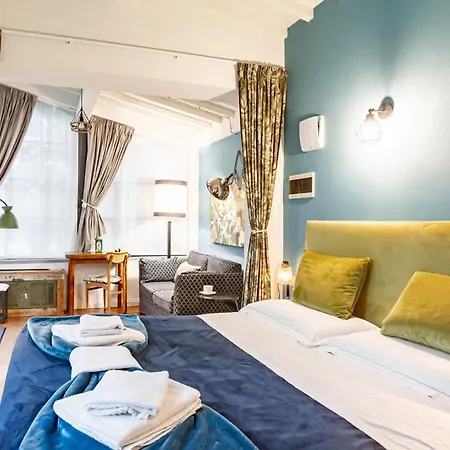 Guesthost - Le Serre Di Galileo Apartman