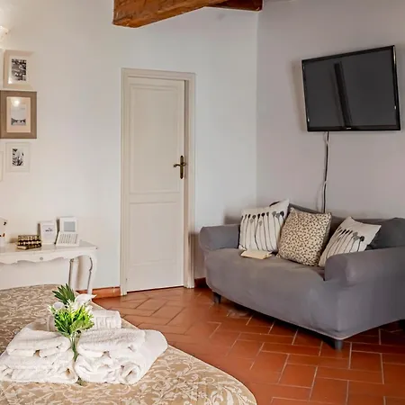 Dante's Relais