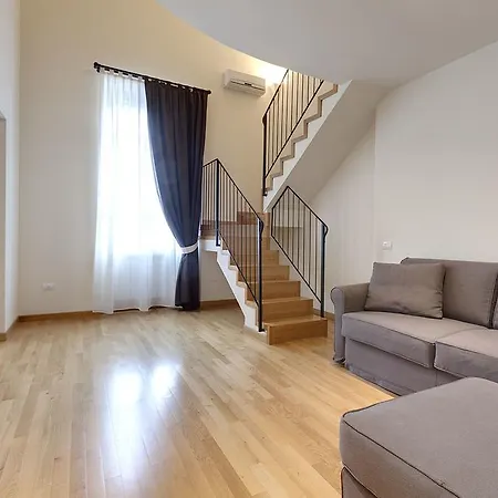 Apartment 2016 Florence
