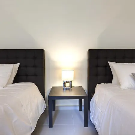 2016 Apartment *