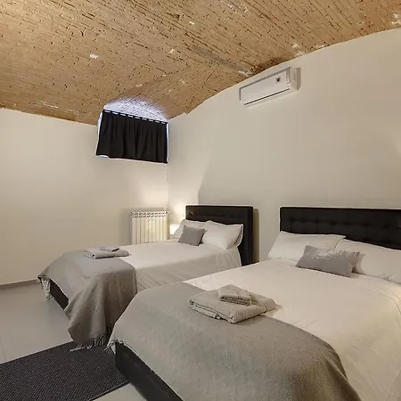 Apartment 2016
