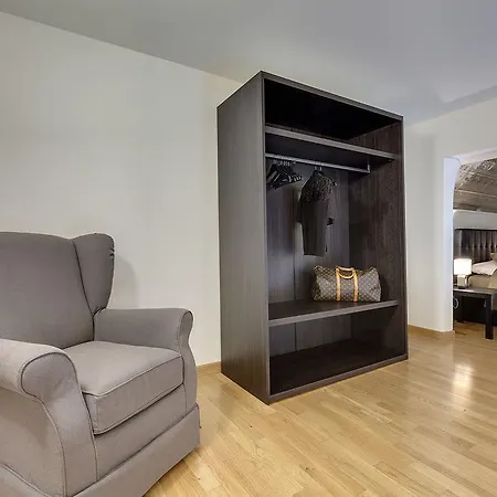 Apartment 2016 *