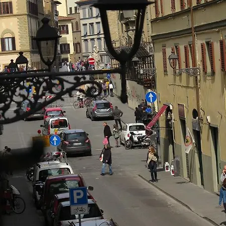 Wine Ciliegiolo Apartment Florence