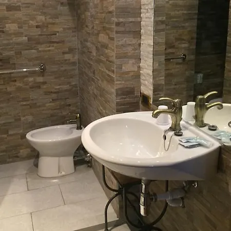 La Pergola Bed & Breakfast 2*