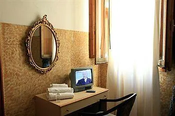 Ariston 2* Florence