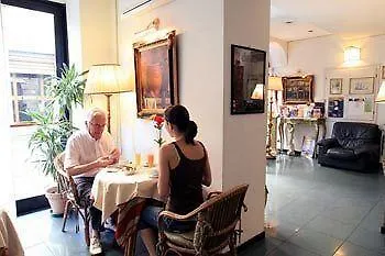 Ariston 2* Florence