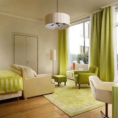 Grand Minerva Hotel 4*