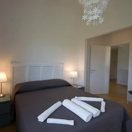 Le Statue Apartment *