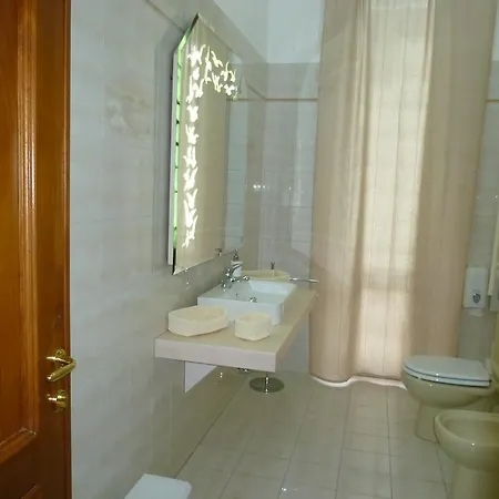 Bed & Breakfast A Casa Da Sabrina Florence
