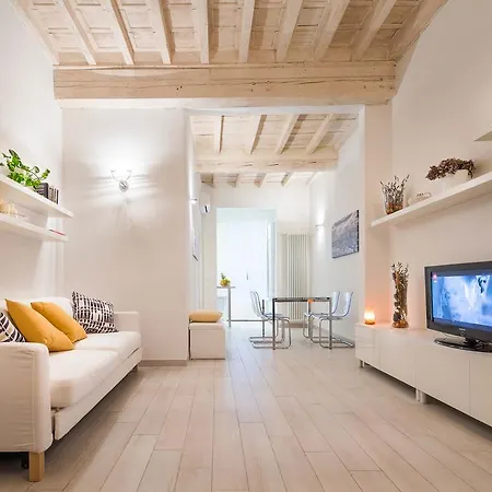 Apartment Novella White