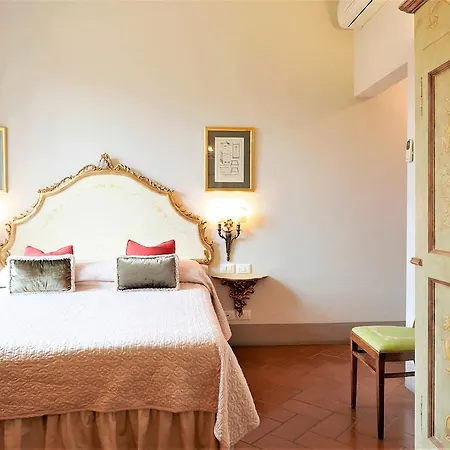 Relais Cavalcanti Affittacamere Firenze