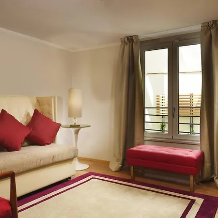 Grand Minerva Hotel 4*