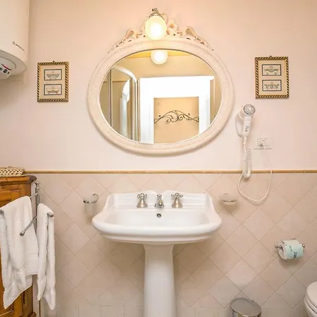 Bed & Breakfast La Casa Del Garbo - Luxury & 3*