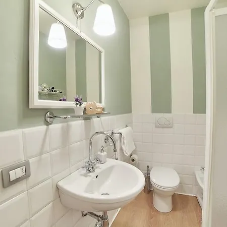 Bed & Breakfast Di Piazza Del Duomo 2*