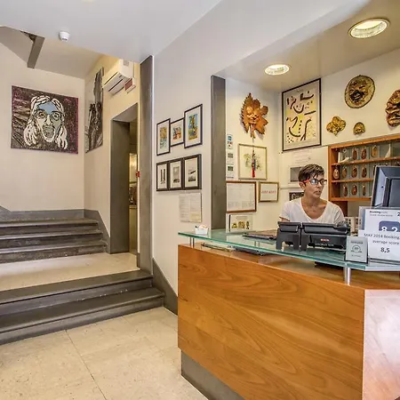 Nuova Italia Hotel 2*