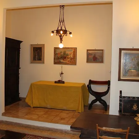 Contessa Angela Apartment *
