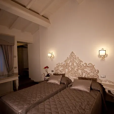 Art Atelier - Place Of Charme 4* Florencie