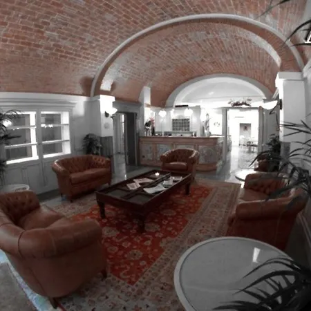 Art Atelier - Place Of Charme