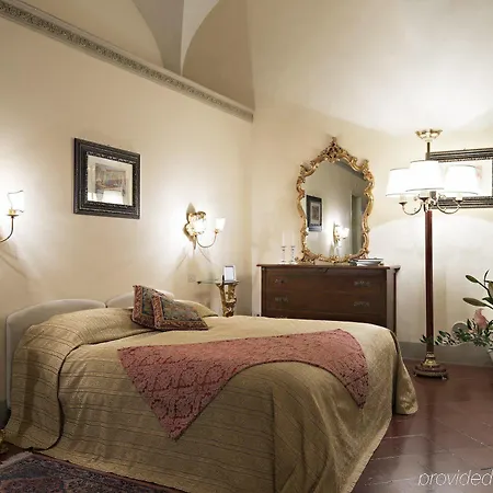 Palazzo Magnani Feroni, - Residenza D'epoca Hotel