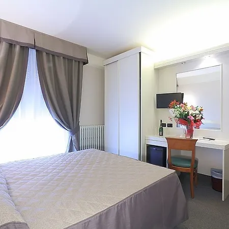 Otel Arcadia