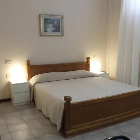 2000 Hotel Florence