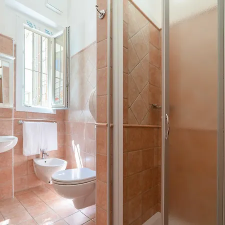 Archi Rossi Hostal