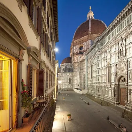 Aparthotel Granduomo Charming Florence
