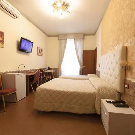 Hotell Ester 3*
