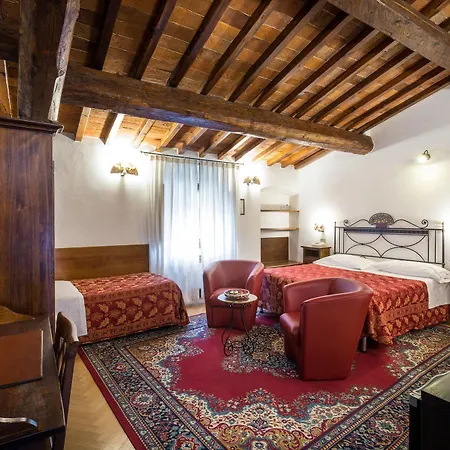 Hotell Collodi 2*