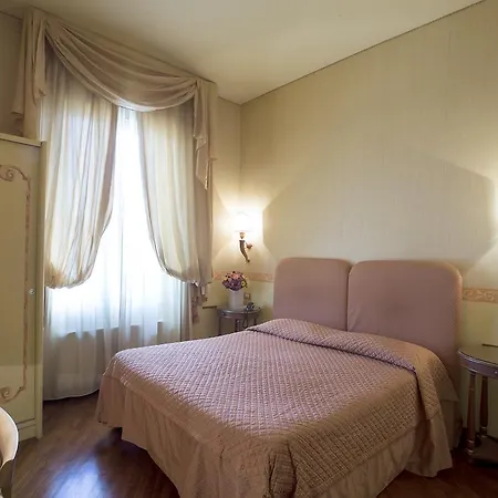 Hotel Aurora Florence