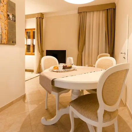 Residenza Marchesi Pontenani Apartmán *