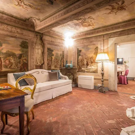 Piazza Pitti Palace - Residenza D'epoca 3*