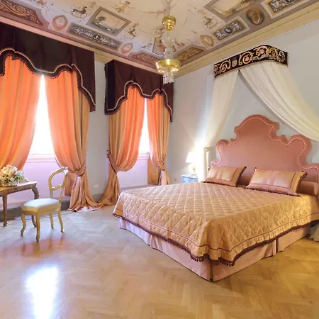 לינה וארוחת בוקר Piazza Pitti Palace - Residenza D'epoca