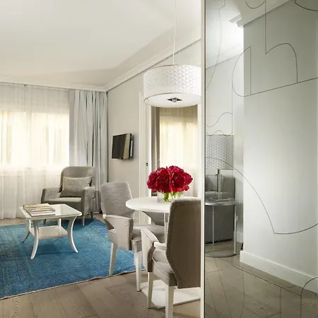 Ponte Vecchio & Hotell 4*