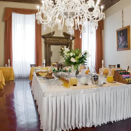 Palazzo Magnani Feroni, - Residenza D'epoca Hotel 3*