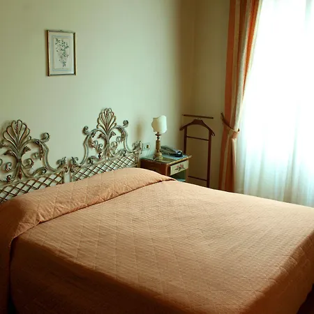 Le Rondini Hotel 4*