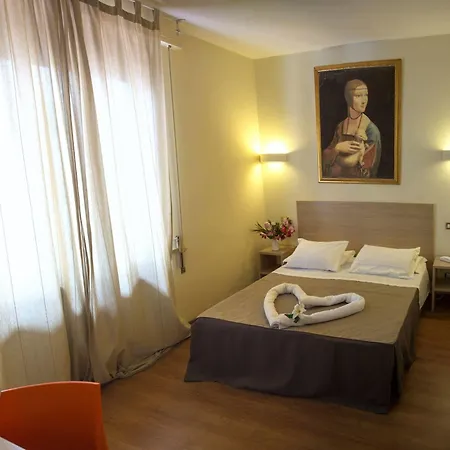 Arcadia Hotel 3*