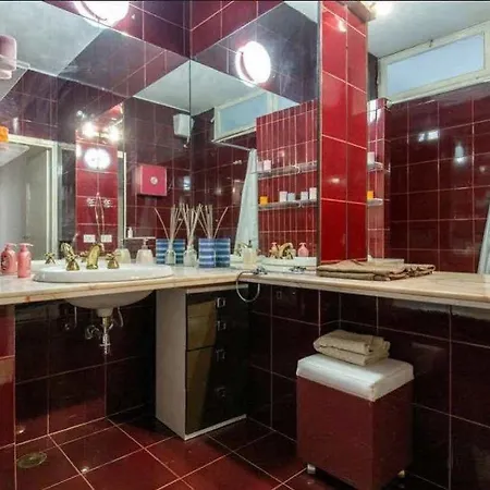 Gallery Hotel