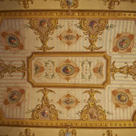 Capitale Hotel 3*
