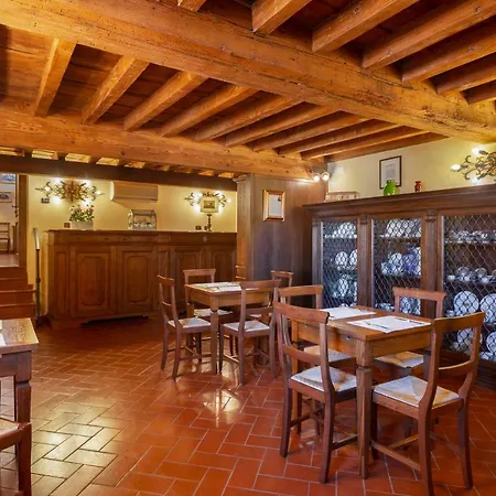 Palazzo Graziani 2*