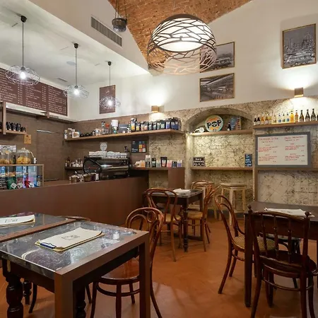 贝尼维尼酒店 3*