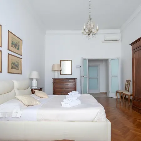 Loggia Santa Croce Apartment