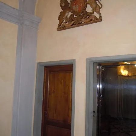 Palazzo Virginio 3* Florence