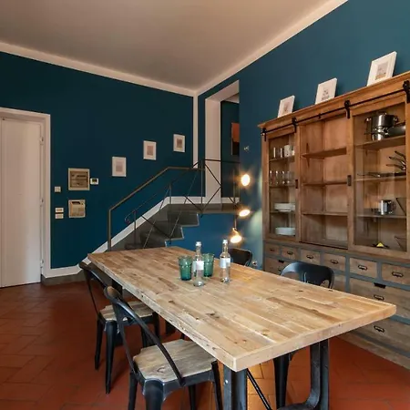 Le Fate Holiday Homes Daire Floransa