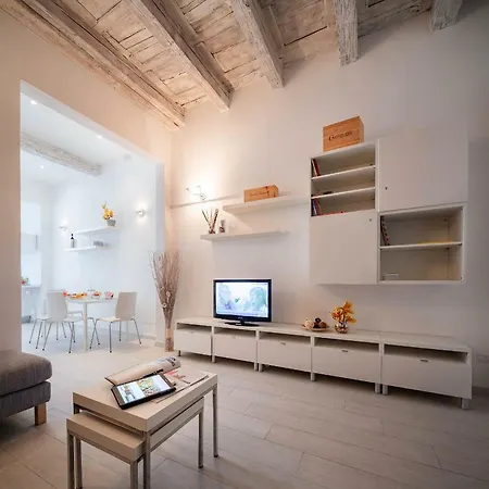 Apartment Novella White