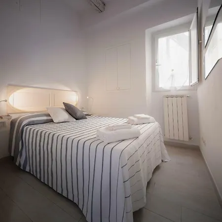 Apartment Novella White *