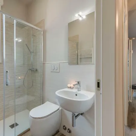 - Rosselli Apartment Florence