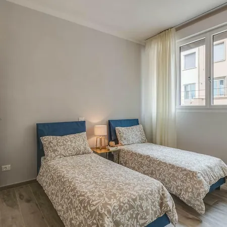 - Rosselli Apartment *